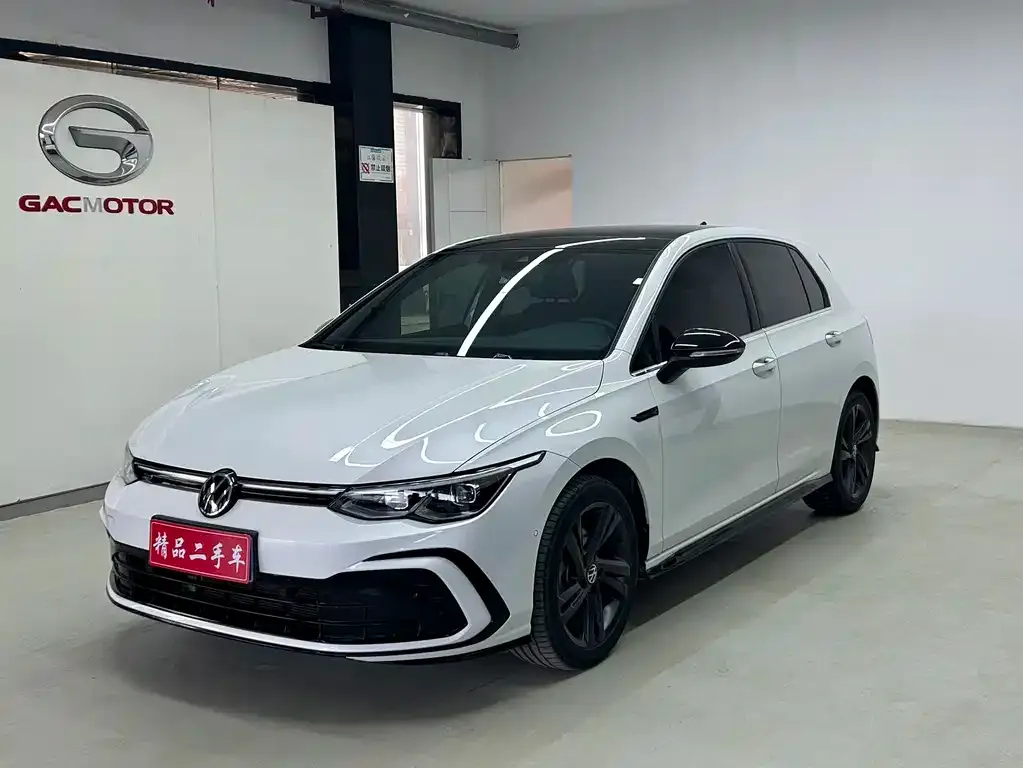 Volkswagen Golf 2023 из CN, фото 1