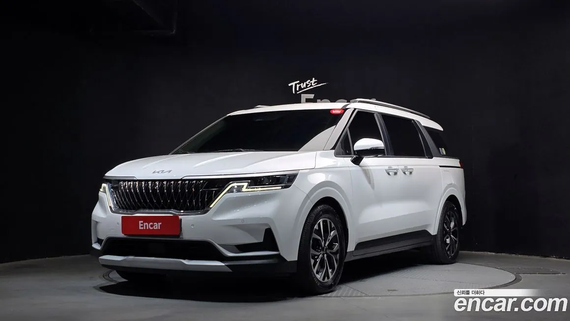 Kia Carnival 2023 из KR, фото 1