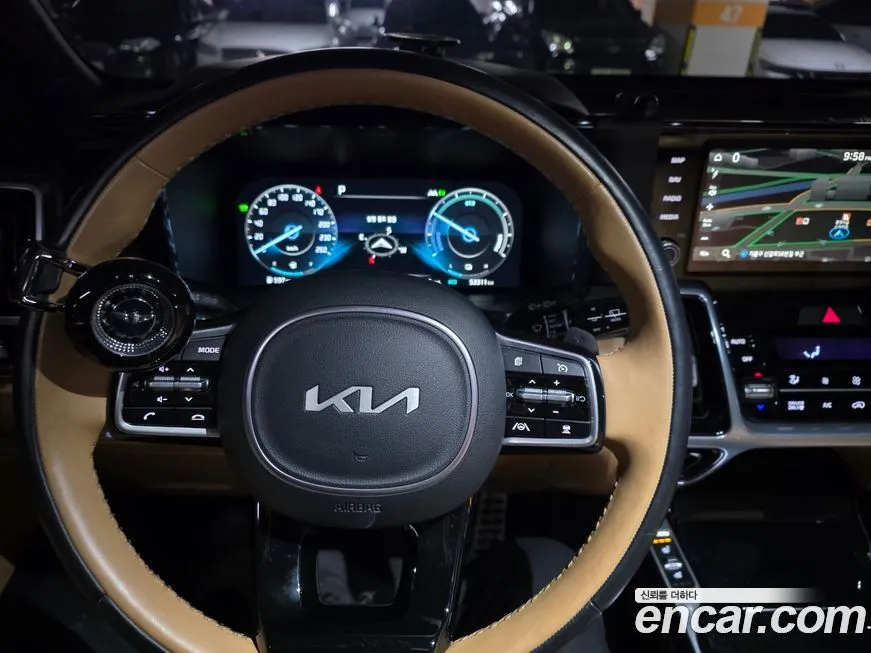 Kia Sorento — фото 6