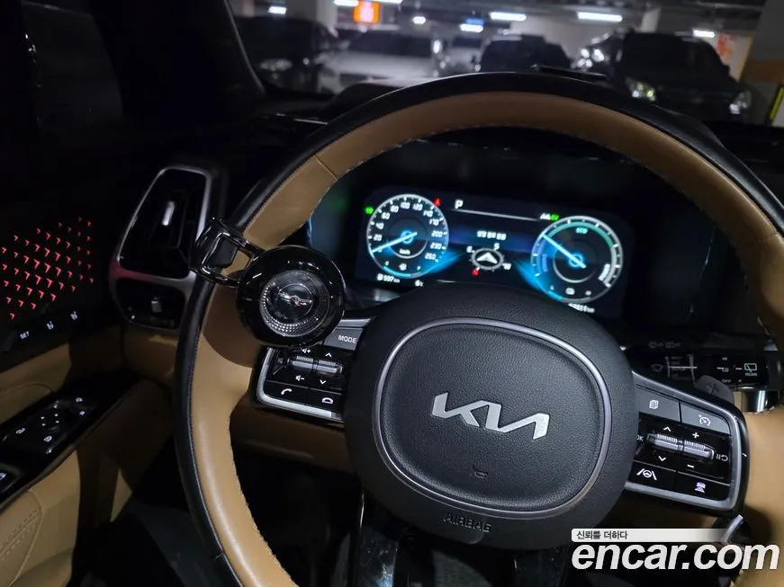 Kia Sorento — фото 7
