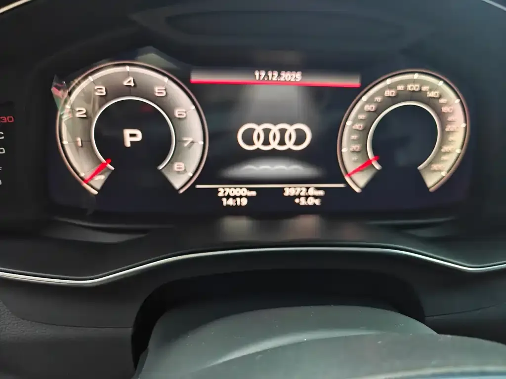 Audi A6L 2024 из CN, фото 9