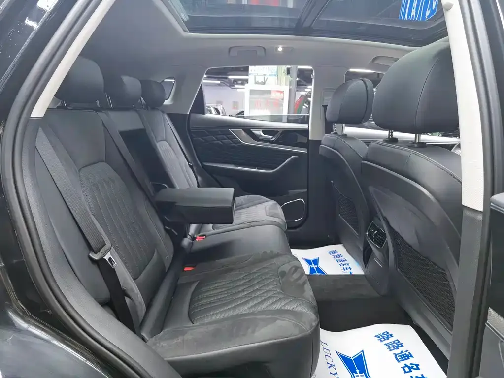 Hongqi HS5 2022 из CN, фото 9