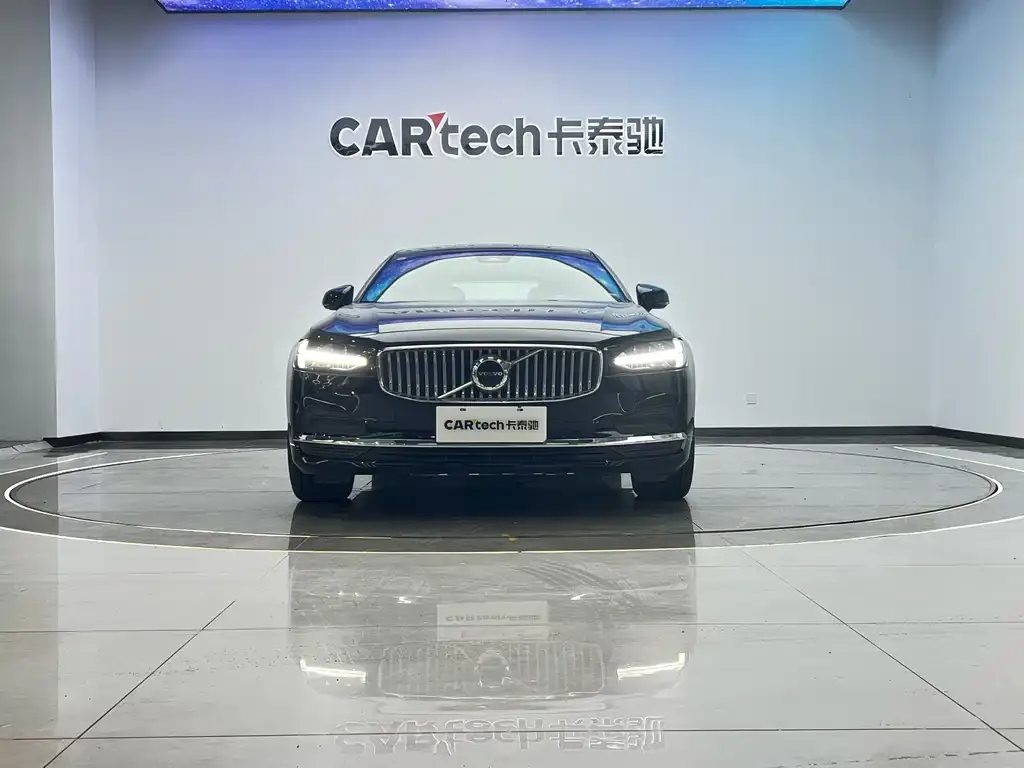Volvo S90 2024 из CN, фото 2