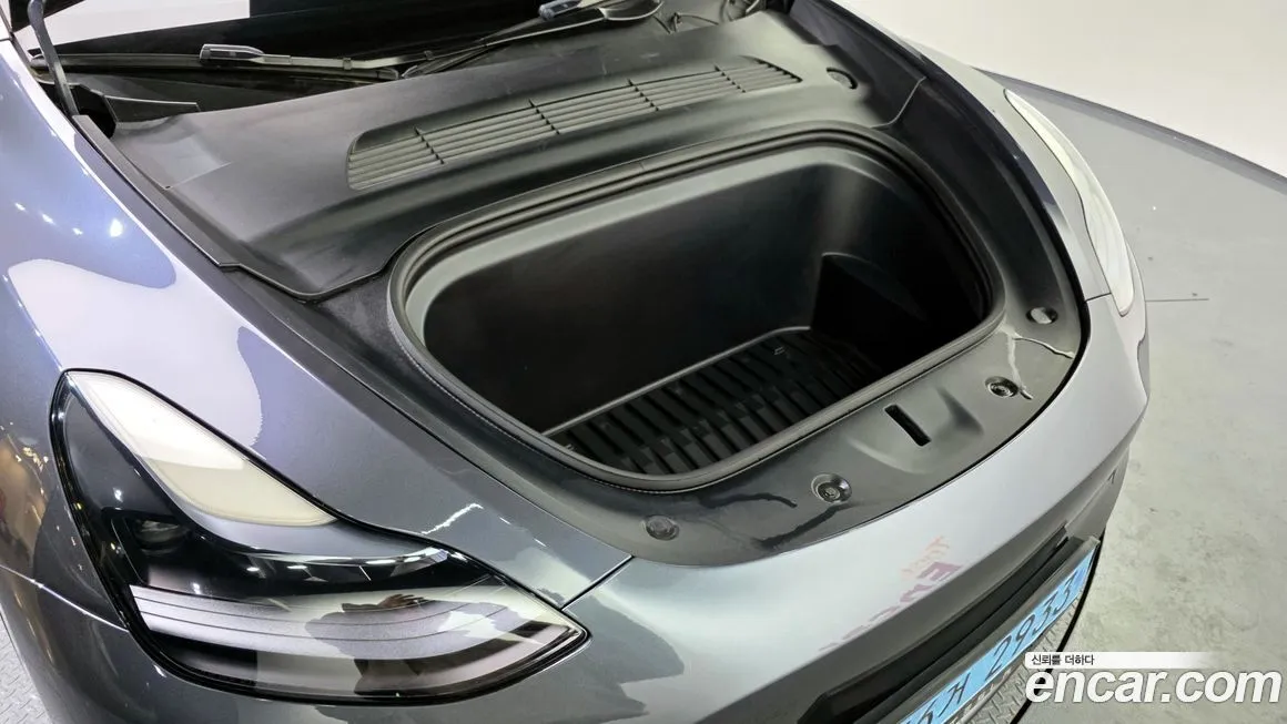 Tesla Model Y 2023 из KR, фото 4