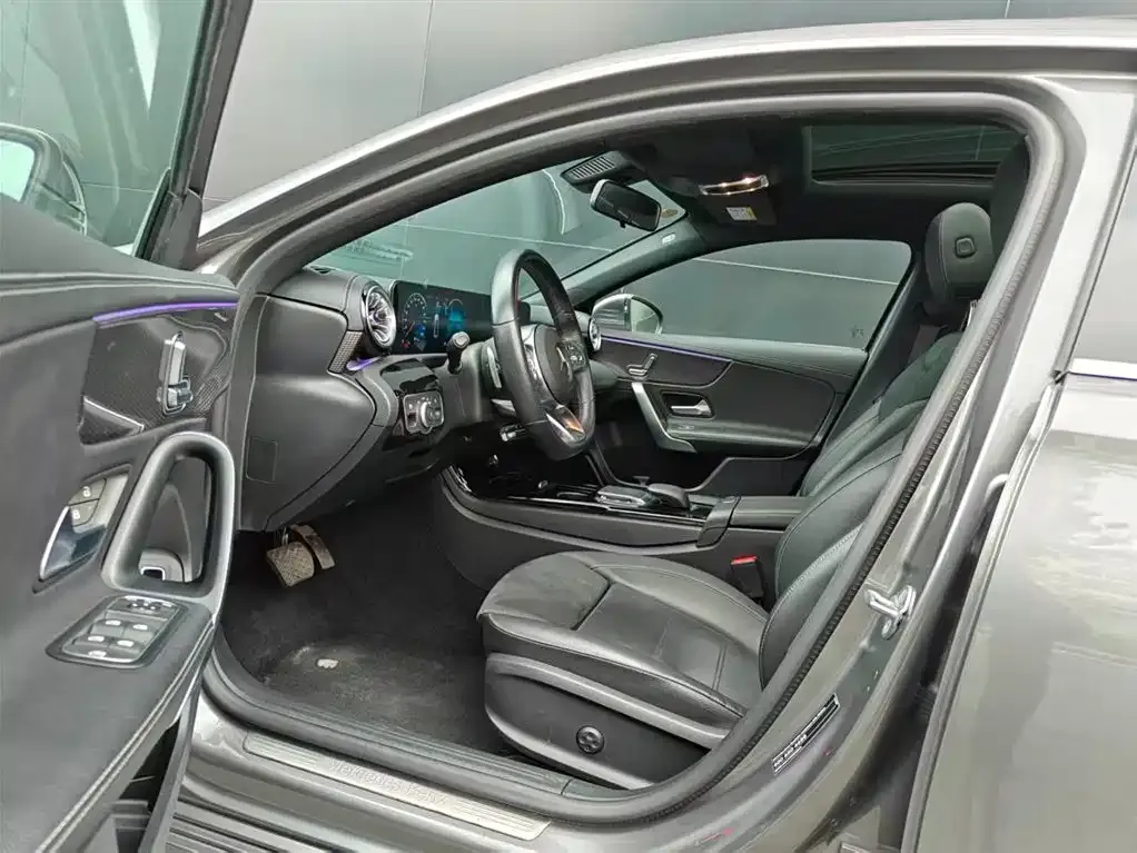 Mercedes-Benz A-Class 2023 из CN, фото 10