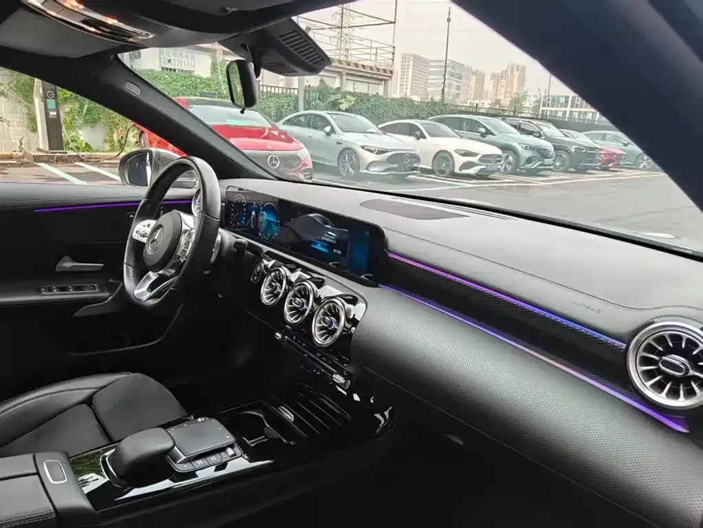 Mercedes-Benz A-Class 2023 из CN, фото 7