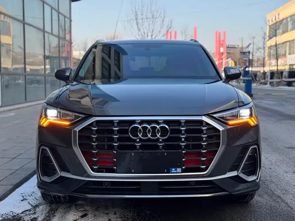 Audi Q3 2021 из CN, фото 4