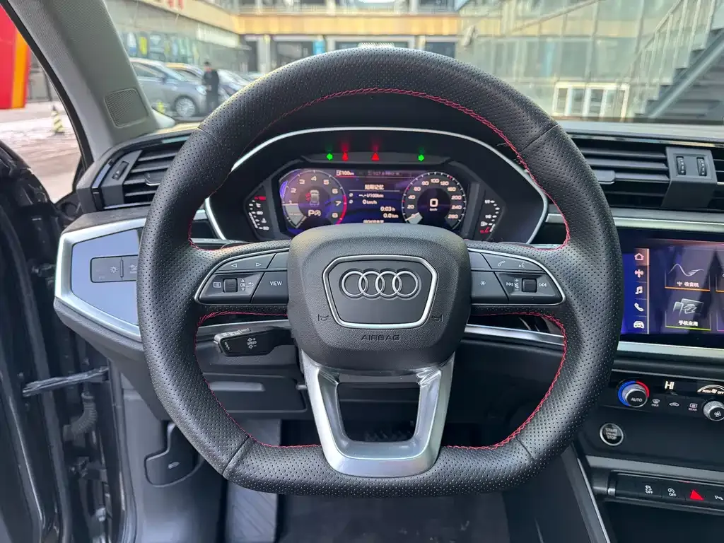 Audi Q3 2021 из CN, фото 8