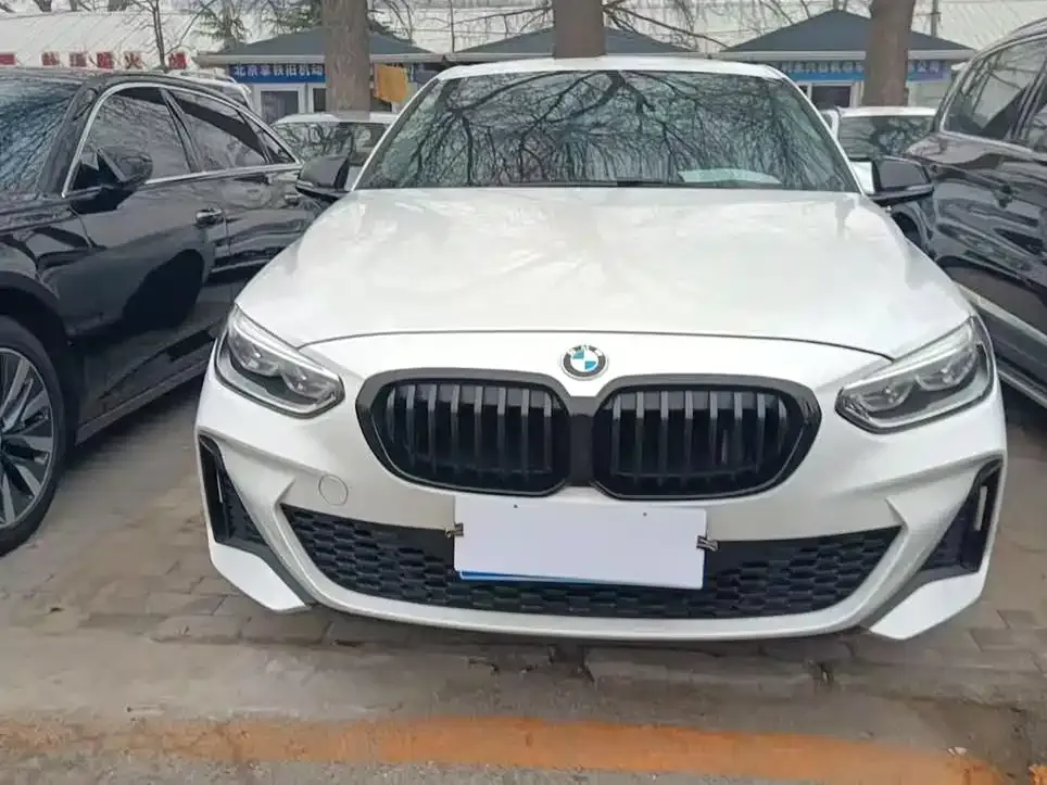 BMW 1 Series 2021 из CN, фото 2