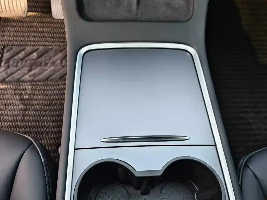 Tesla Model Y 2023 из CN, фото 6