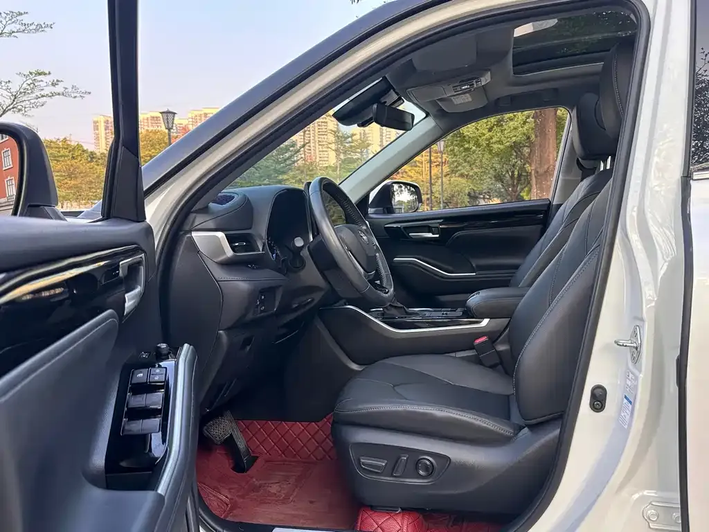 Toyota Highlander 2022 из CN, фото 7