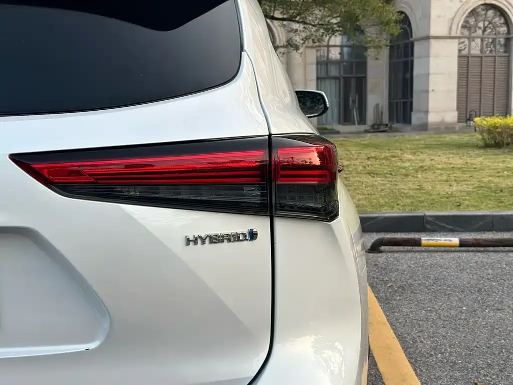 Toyota Highlander 2022 из CN, фото 2