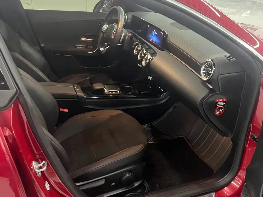 Mercedes-Benz CLA (Import) 2022 из CN, фото 3