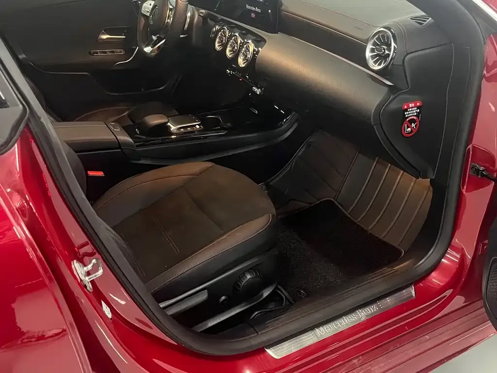 Mercedes-Benz CLA (Import) 2022 из CN, фото 4