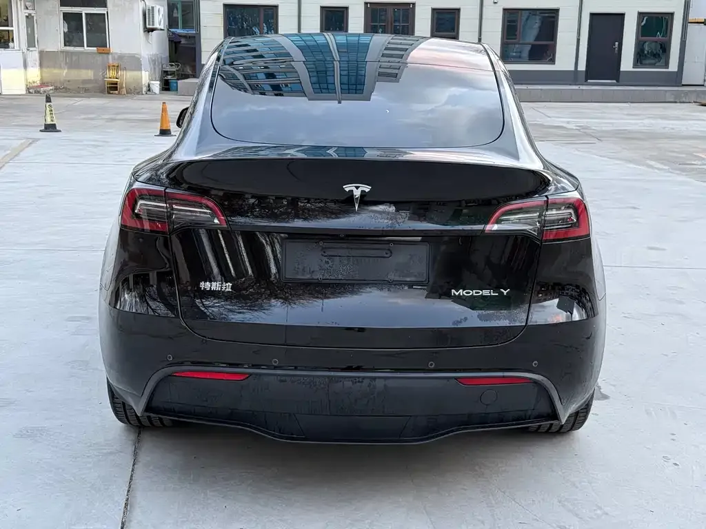Tesla Model Y 2022 из CN, фото 8