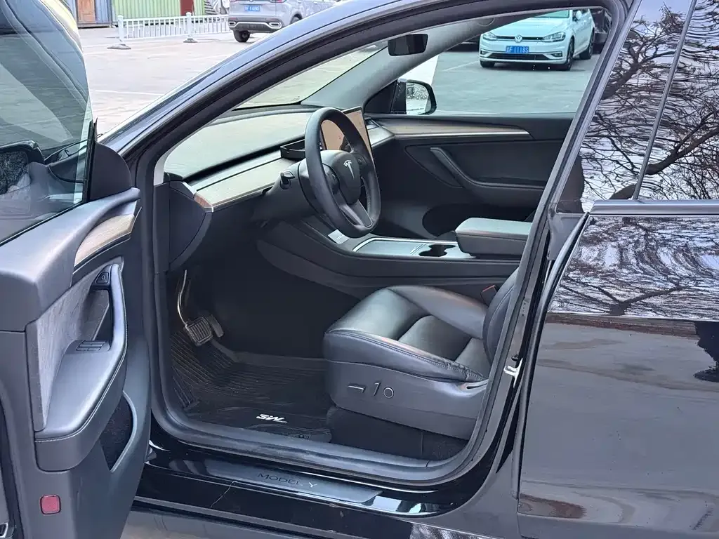 Tesla Model Y 2022 из CN, фото 7
