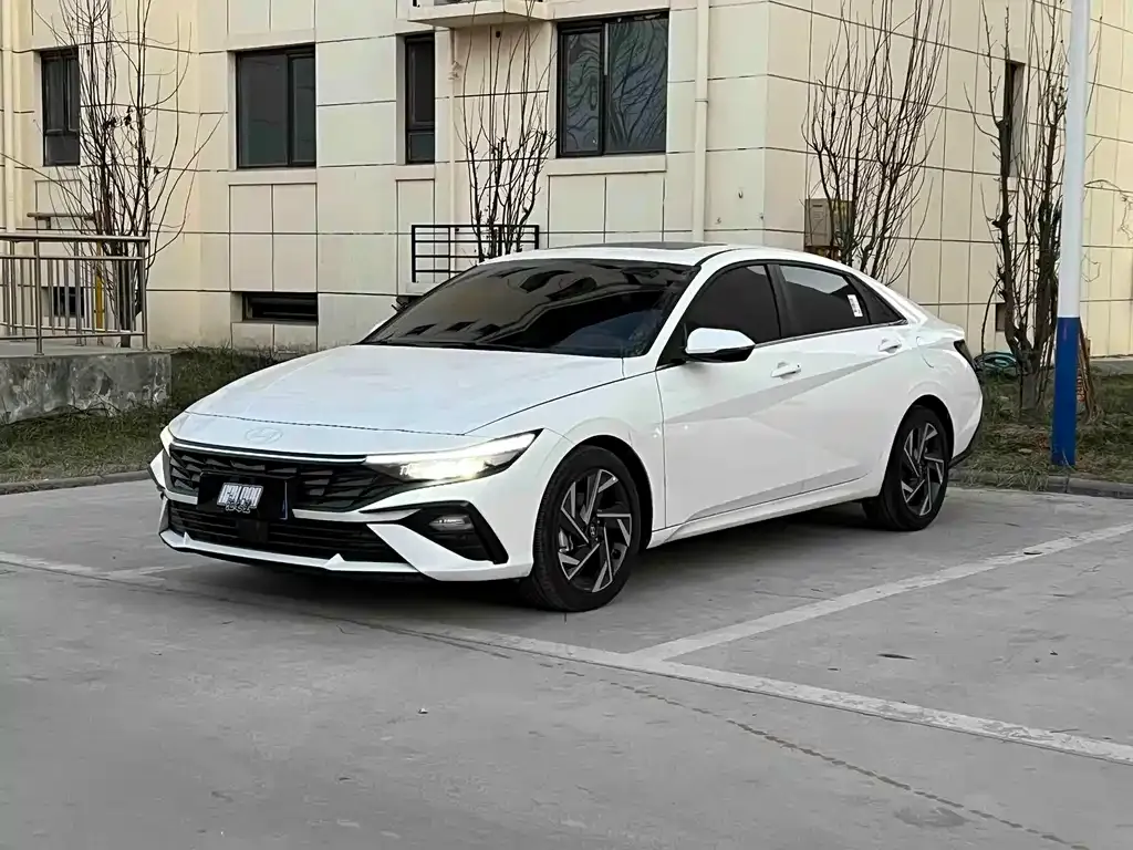 Hyundai Elantra 2025 из CN, фото 1