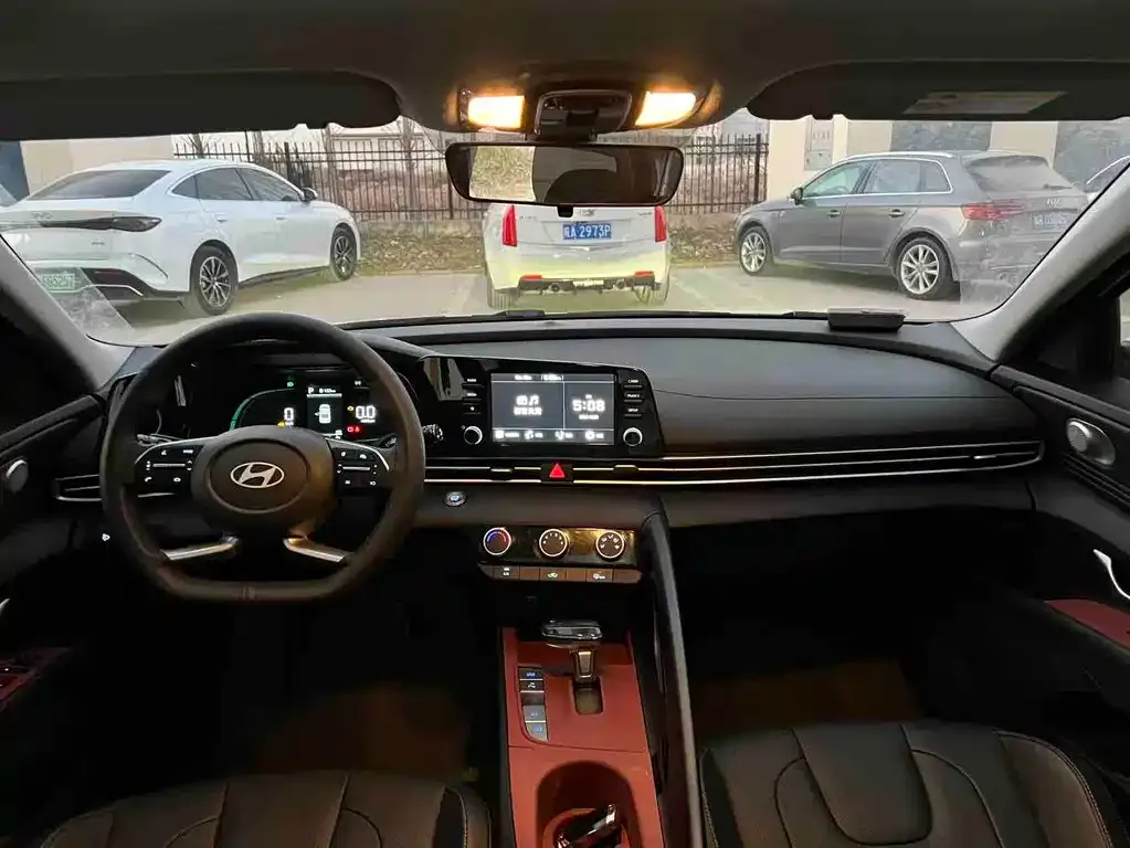Hyundai Elantra 2025 из CN, фото 7
