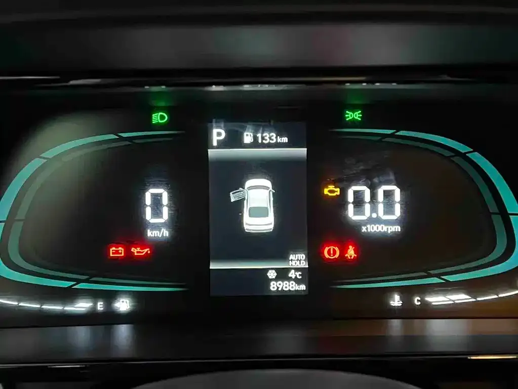 Hyundai Elantra 2025 из CN, фото 3