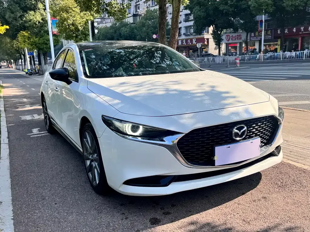 Mazda 3 Axela 2022 из CN, фото 3