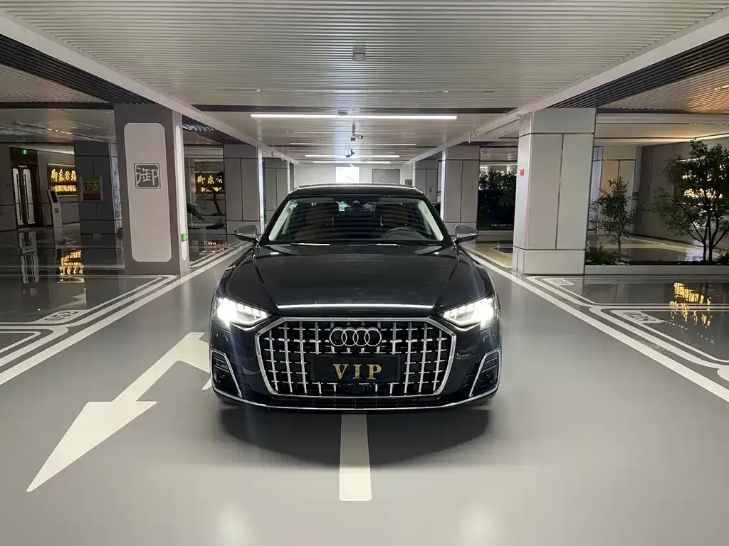 Audi A8 2023 из CN, фото 3