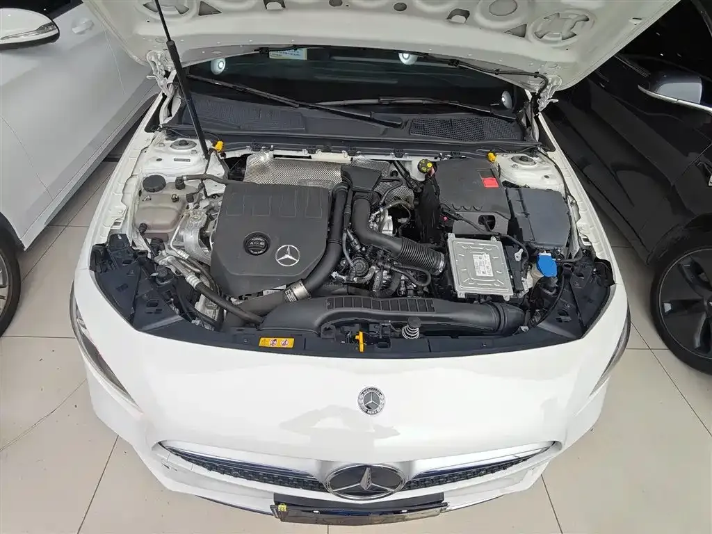 Mercedes-Benz A-Class — фото 10