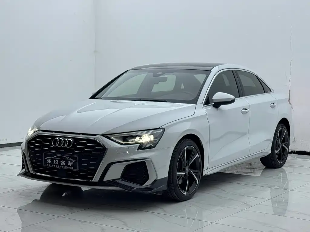 Audi A3 2021 из CN, фото 1