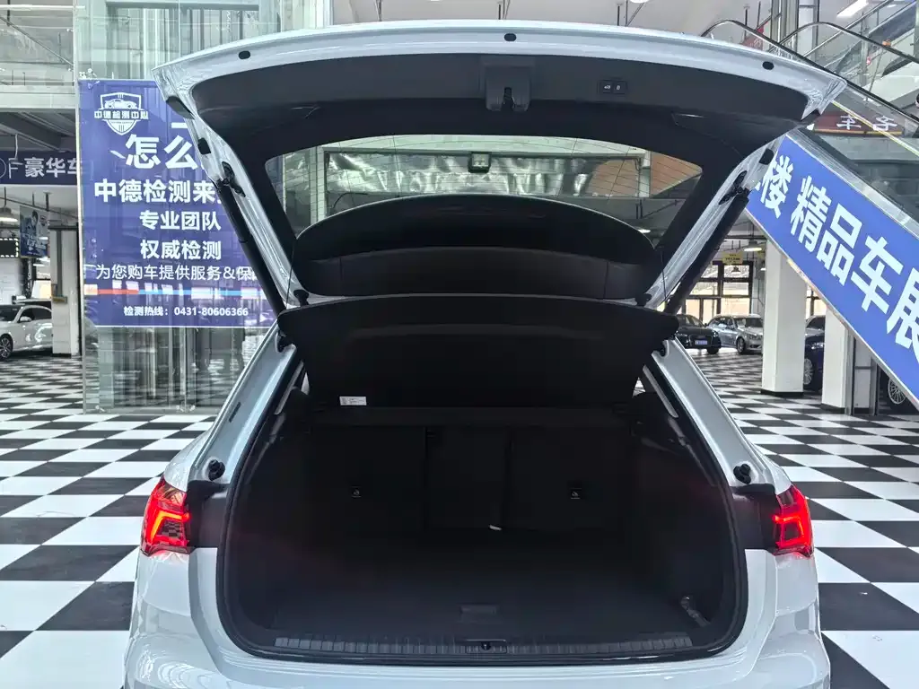 Audi Q3 2022 из CN, фото 9