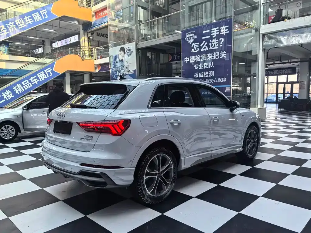 Audi Q3 2022 из CN, фото 4