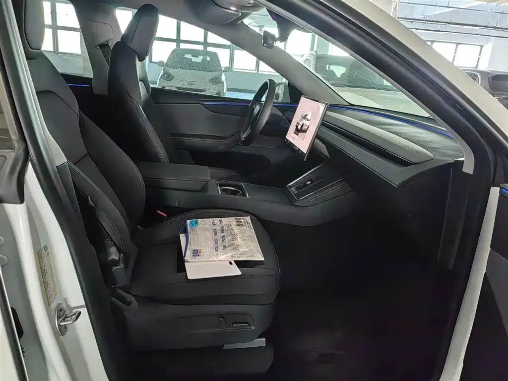 Tesla Model Y 2025 из CN, фото 7