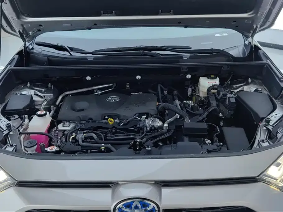 Toyota RAV4 2024 из CN, фото 8