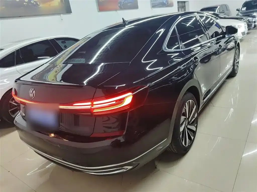 Volkswagen Passat 2022 из CN, фото 4
