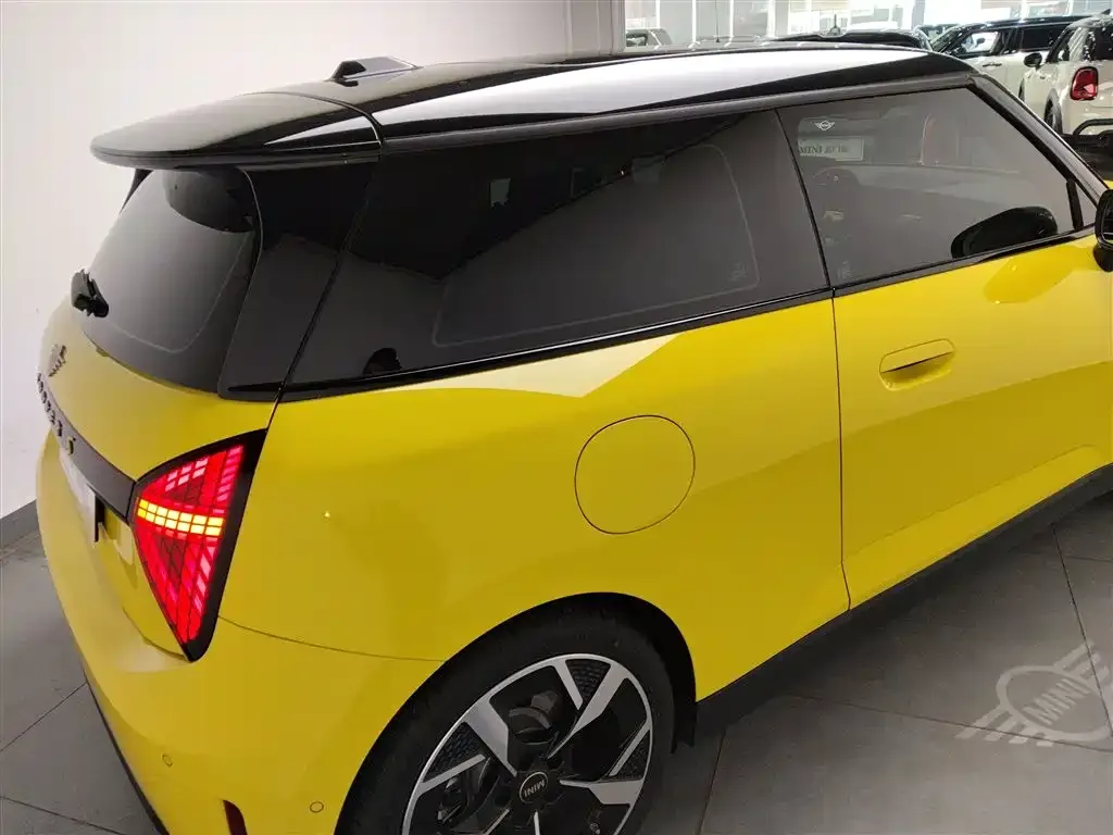 MINI Cooper EV 2024 из CN, фото 8