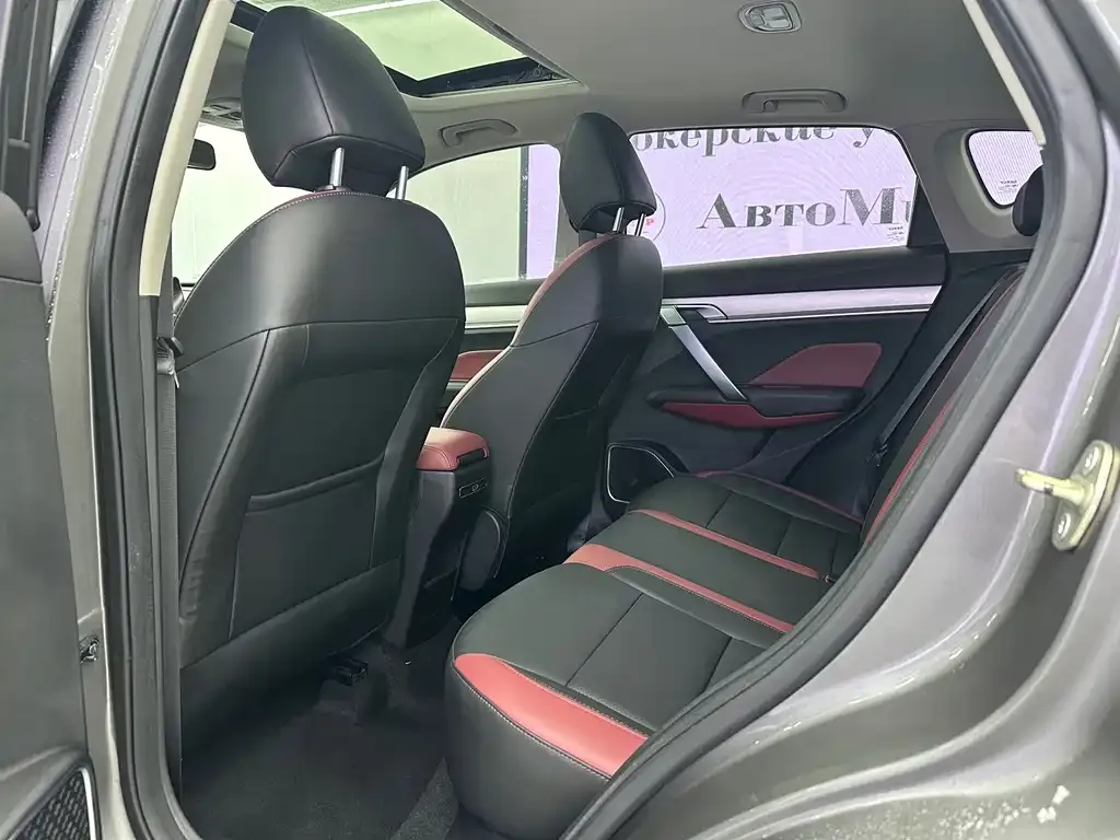 Geely Binyue 2022 из CN, фото 2