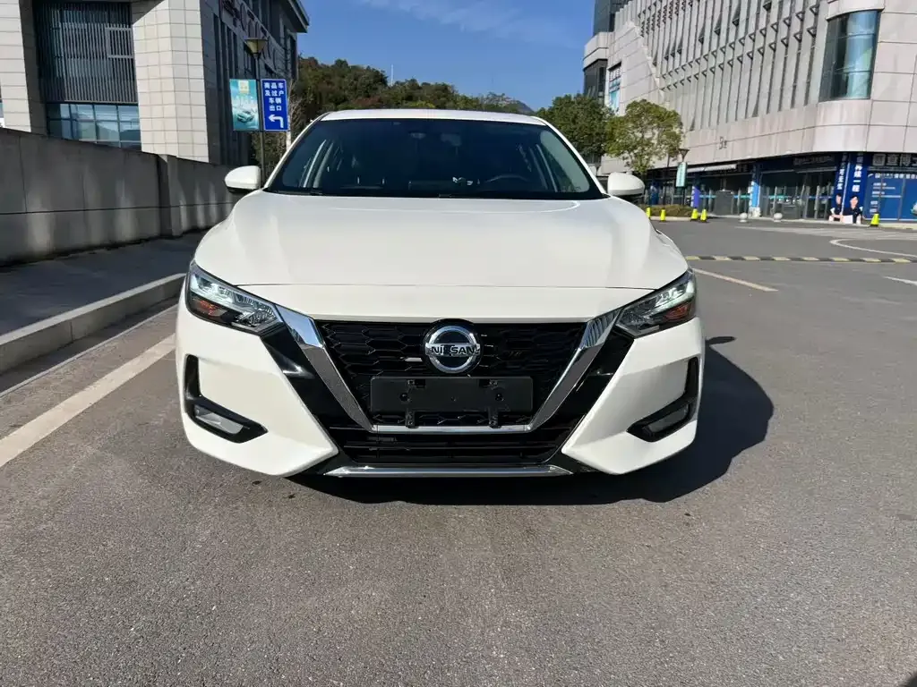 Nissan Sylphy 2023 из CN, фото 1