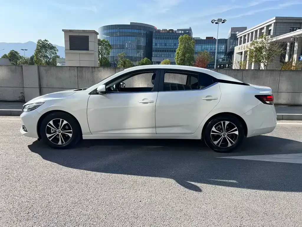 Nissan Sylphy 2023 из CN, фото 7