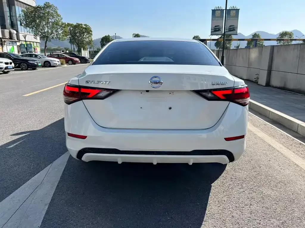 Nissan Sylphy 2023 из CN, фото 5