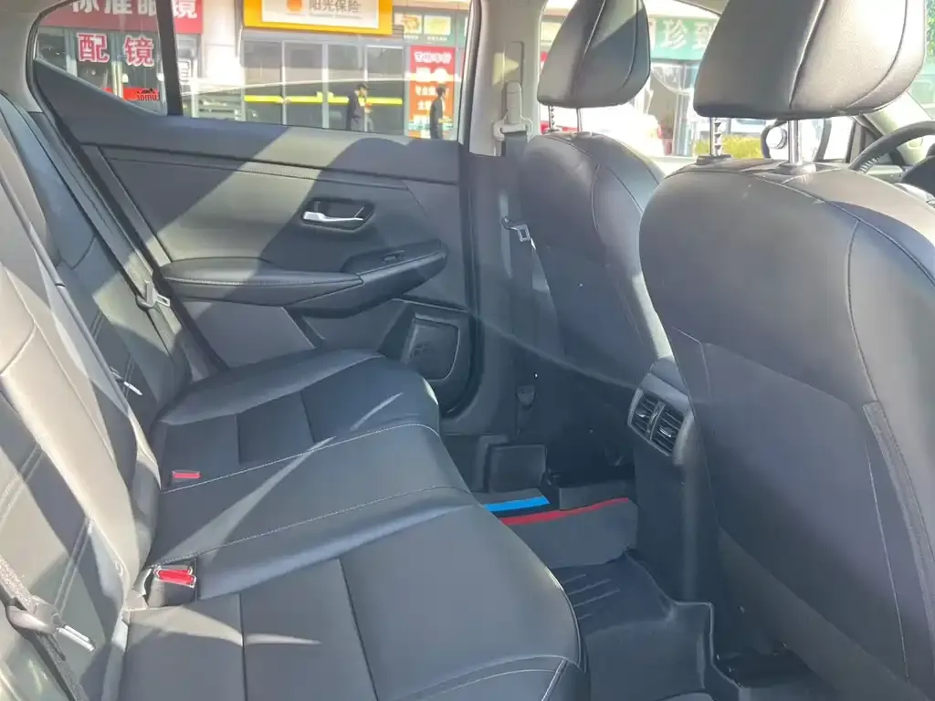 Nissan Sylphy 2023 из CN, фото 9