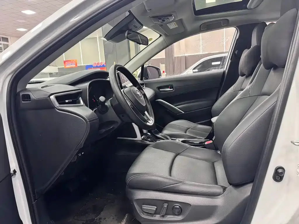 Toyota Frontlander 2023 из CN, фото 4