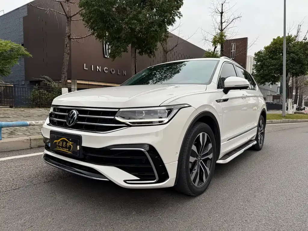 Volkswagen Tiguan L 2021 из CN, фото 1
