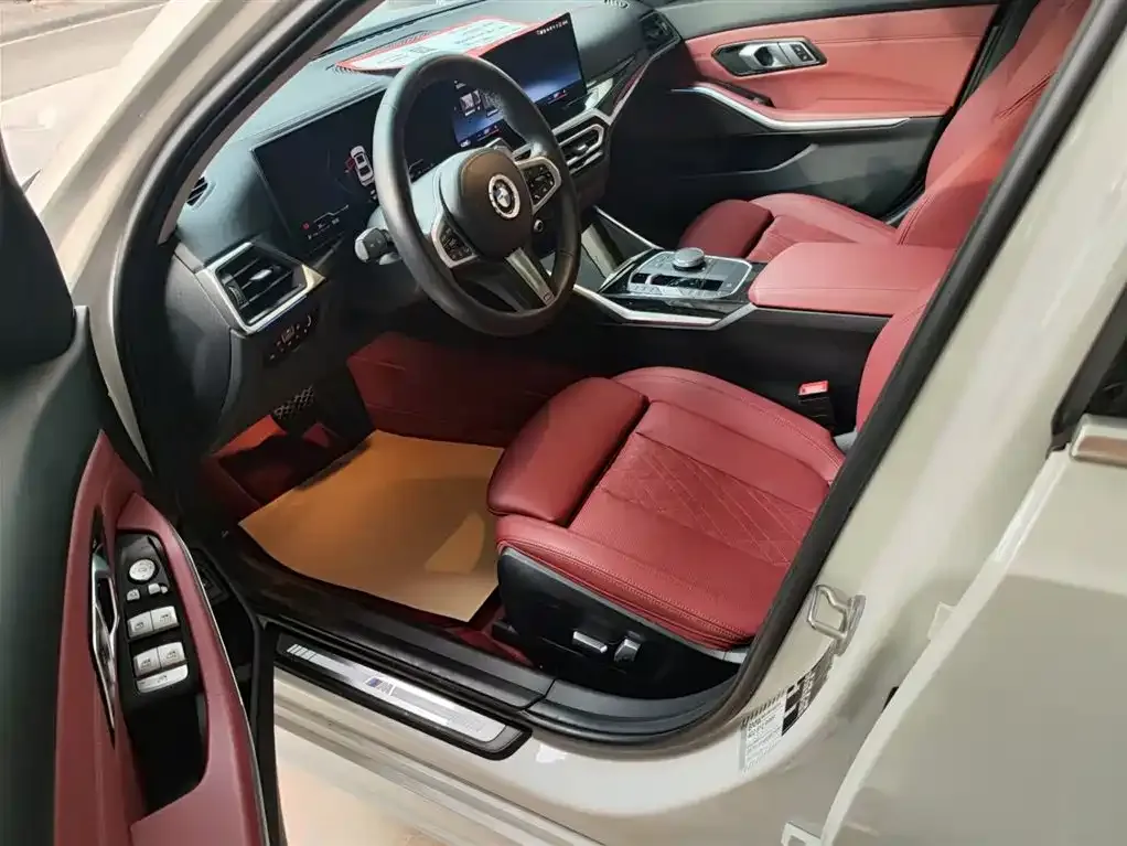 BMW 3 Series 2022 из CN, фото 8