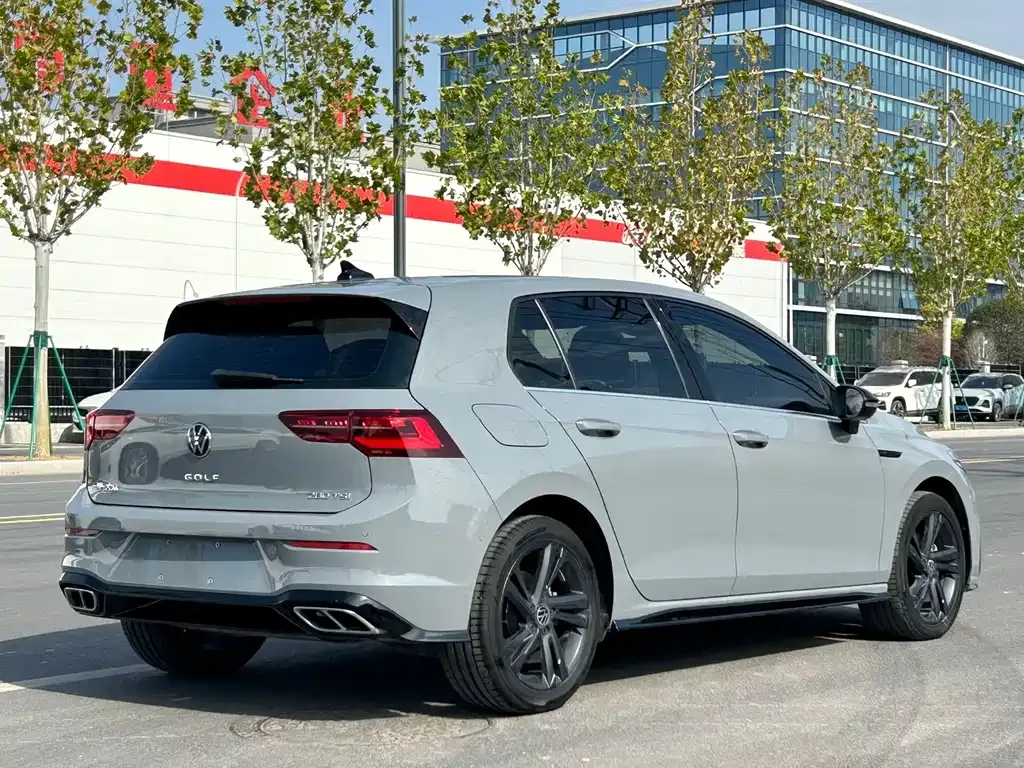 Volkswagen Golf 2021 из CN, фото 4