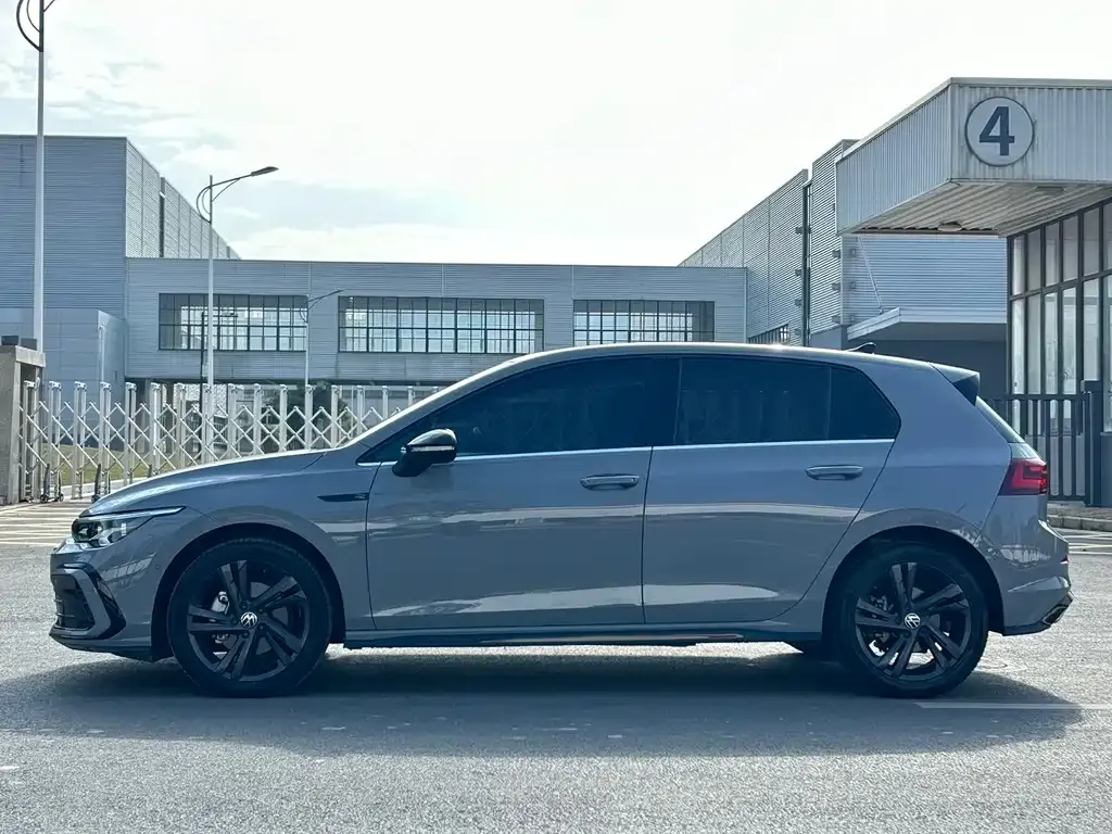 Volkswagen Golf 2021 из CN, фото 7