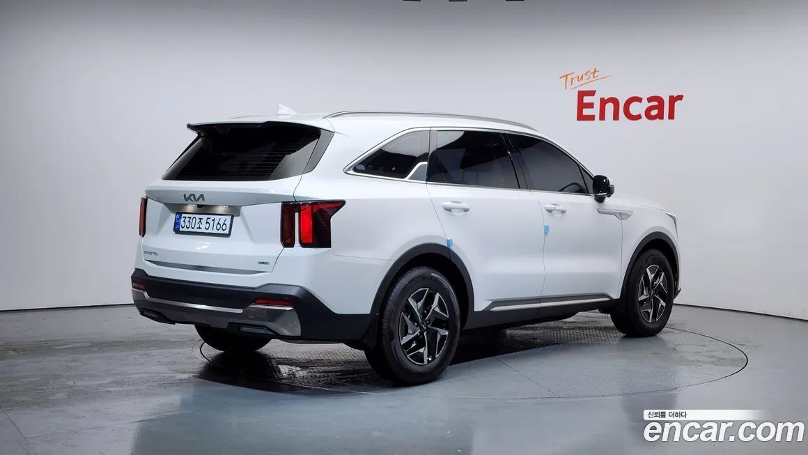 Kia Sorento — фото 5
