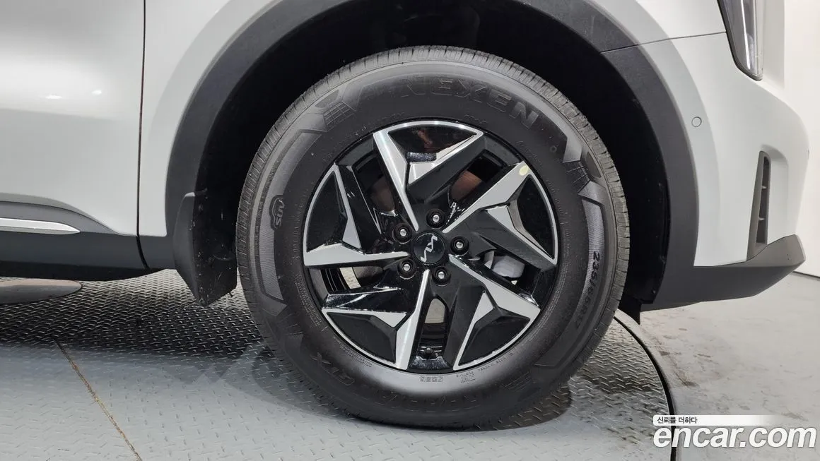 Kia Sorento — фото 9