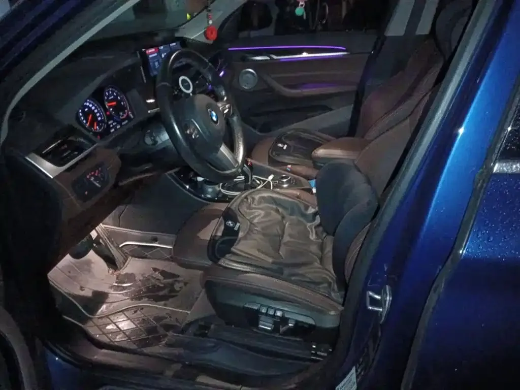 BMW X1 2021 из CN, фото 8