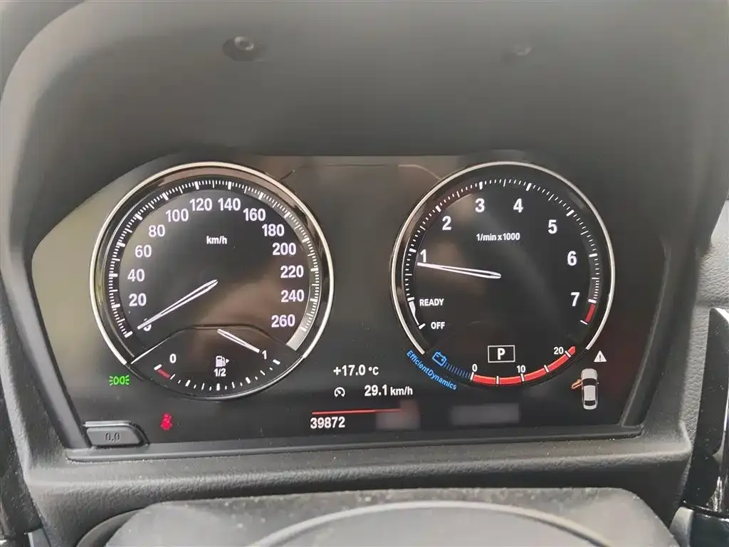BMW 1 Series 2021 из CN, фото 4