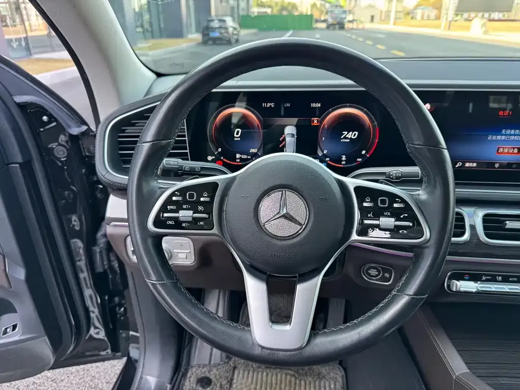 Mercedes-Benz GLE — фото 10