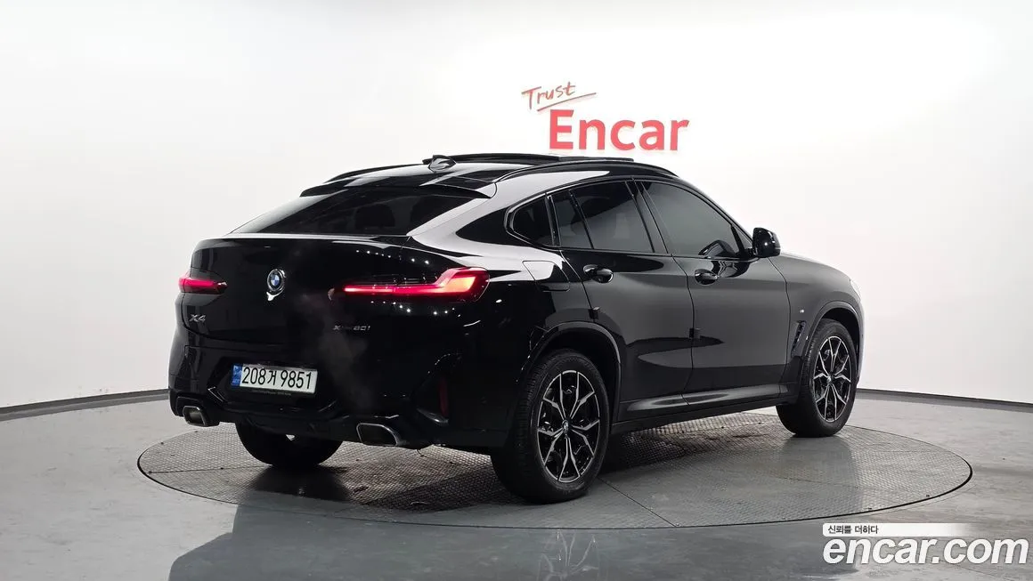 BMW X4 — фото 4