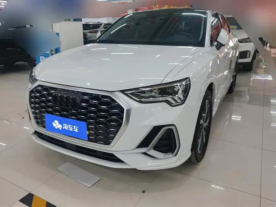 Audi Q3 Sportback 2021 из CN, фото 1